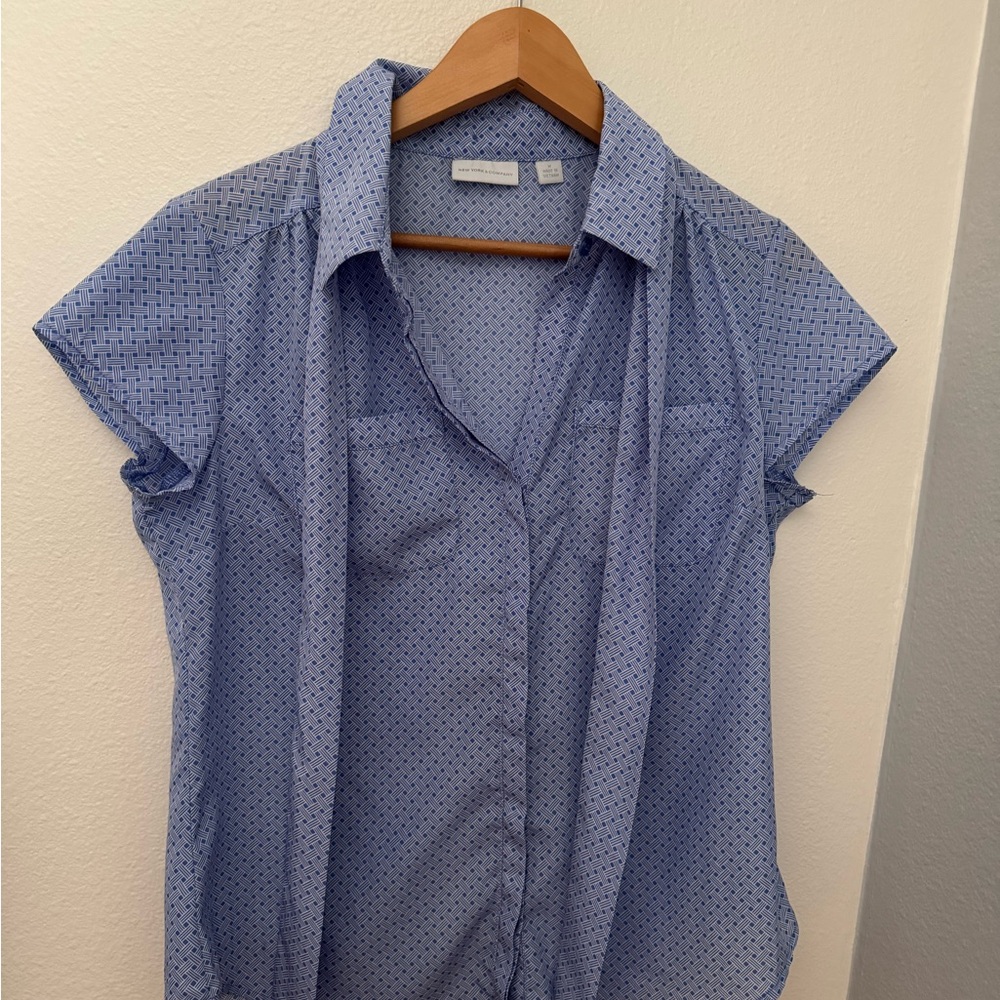 New York & Company Neck Tie Blouse Size M - 5 x $25 - Picture 6 of 7